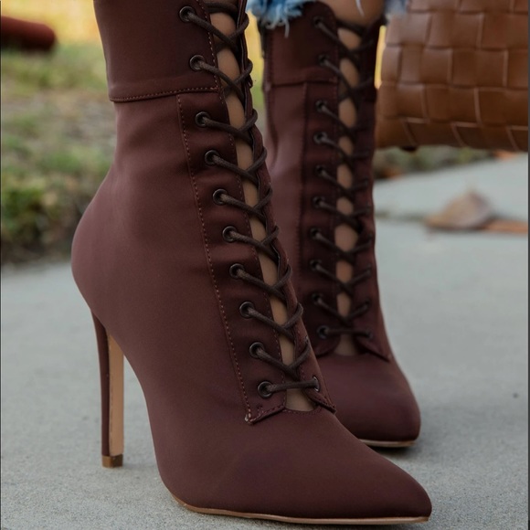 🔥New🔥Kairi Booties -Coffee. True to size. - Picture 1 of 4